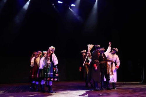 CHLOPI-POLSKI-ZESPOL-FOLKLORYSTYCZMY-Foto-Marcelo-Martins-33