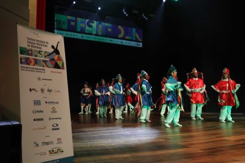 GRUPO-DE-PESQUISAS-E-PROJECOES-FOLCLORICAS-GUARARAS-–-Belo-Horizonte-–-MG-Foto-Marcelo-Martins-28