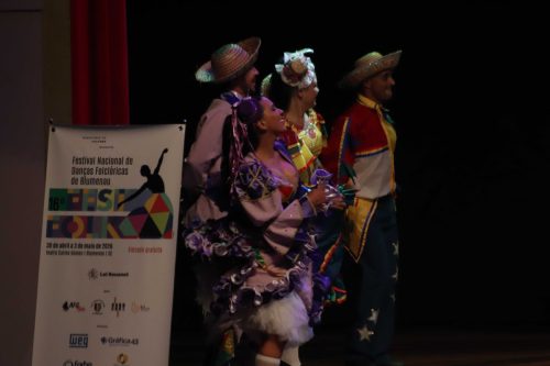 GRUPO-DE-PESQUISAS-E-PROJECOES-FOLCLORICAS-GUARARAS-–-Belo-Horizonte-–-MG-Foto-Marcelo-Martins-41 (1)