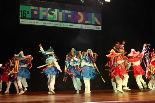 GRUPO-DE-PESQUISAS-E-PROJECOES-FOLCLORICAS-GUARARAS-–-Belo-Horizonte-–-MG-Foto-Marcelo-Martins-44