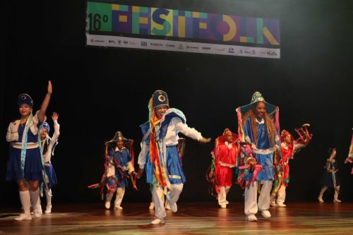 GRUPO-DE-PESQUISAS-E-PROJECOES-FOLCLORICAS-GUARARAS-–-Belo-Horizonte-–-MG-Foto-Marcelo-Martins-50