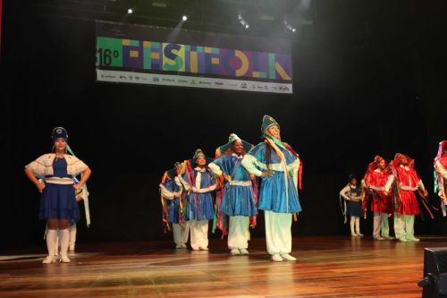 GRUPO-DE-PESQUISAS-E-PROJECOES-FOLCLORICAS-GUARARAS-–-Belo-Horizonte-–-MG-Foto-Marcelo-Martins-55