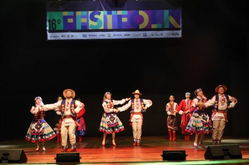 GRUPO-FOLCLORICO-UCRANIANO-BRASILEIRO-VESSELKA-–-Prudentopolis-–-PR-Foto-Marcelo-Martins-1